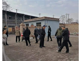 縣委、鎮(zhèn)府領(lǐng)導驗收煤改電工程